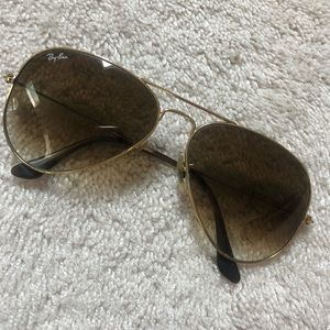 RayBan Aviators with case and cloth
